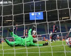 国际比赛日突围战来临，莱比锡围绕法甲调整名单，媒体盛赞，纪律约束更严格(今日2024欧冠巅峰之战诸神之战再现足坛盛事)