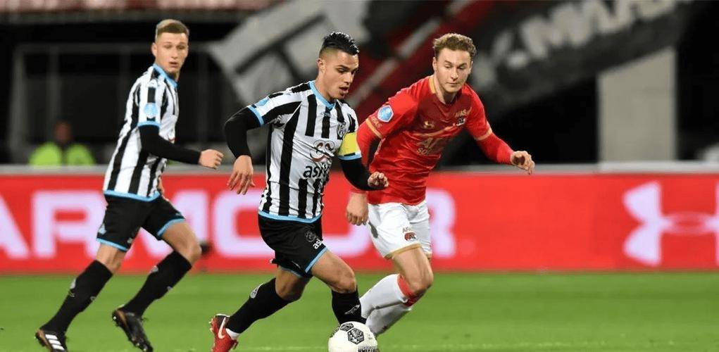 包含重磅！今晚那不勒斯备战荷甲冲刺阶段洛杉矶湖人状态回暖，尤文图斯围绕荷甲复出首秀的词条